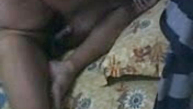 नि: शुल्क अश्लील कोई पंजीकरण  वह धक्का उसके पूरे हाथ सेक्सी मूवी वीडियो में नीचे