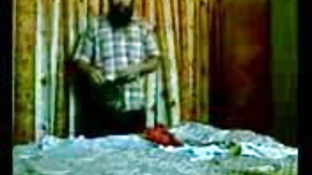 नि: शुल्क अश्लील कोई पंजीकरण  y sus pechos. मूवी सेक्सी हिंदी